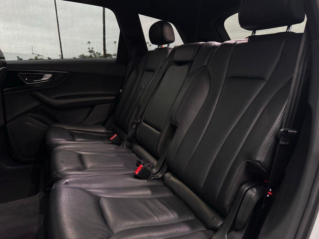 used 2019 Audi Q7 car, priced at $18,595
