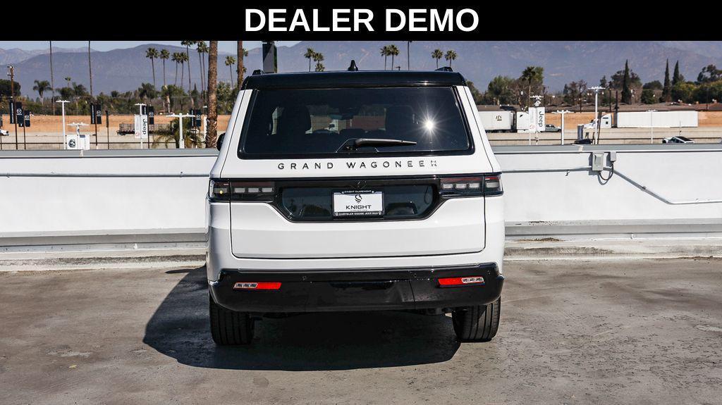 new 2025 Jeep Grand Wagoneer L car, priced at $91,281