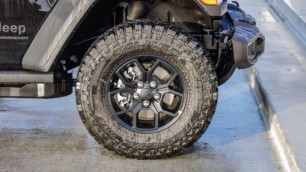 new 2026 Jeep Wrangler car, priced at $43,691