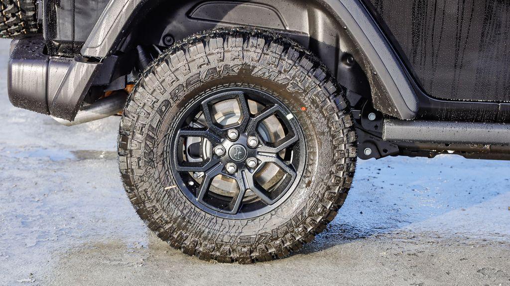 new 2026 Jeep Wrangler car, priced at $43,691