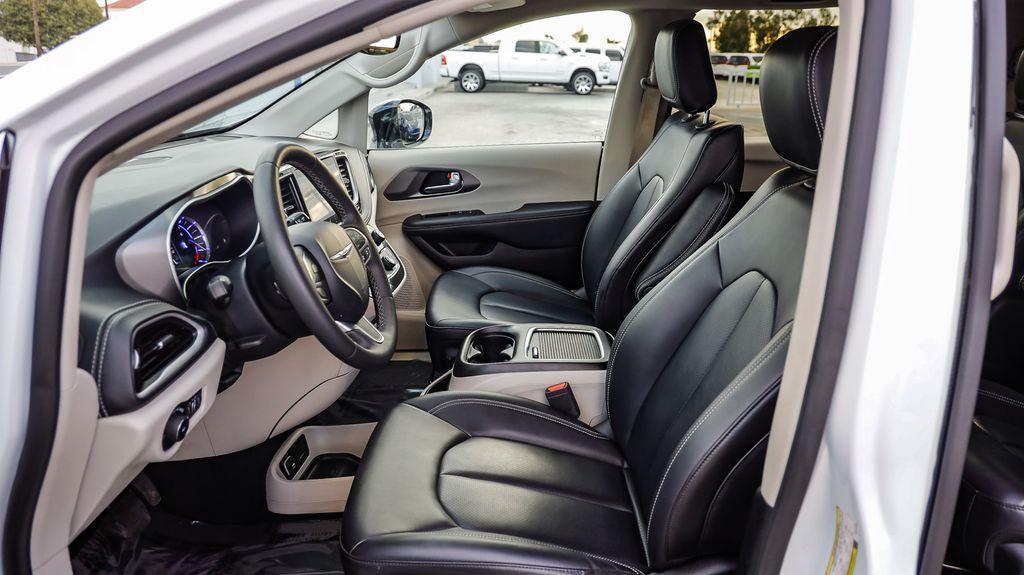 used 2024 Chrysler Pacifica Hybrid car, priced at $24,595