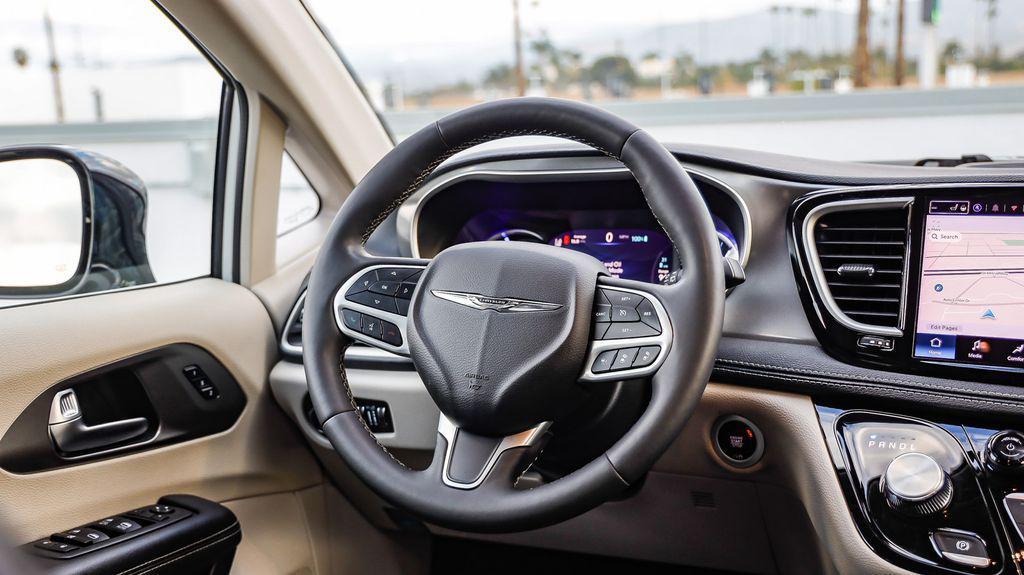 used 2024 Chrysler Pacifica Hybrid car, priced at $24,595