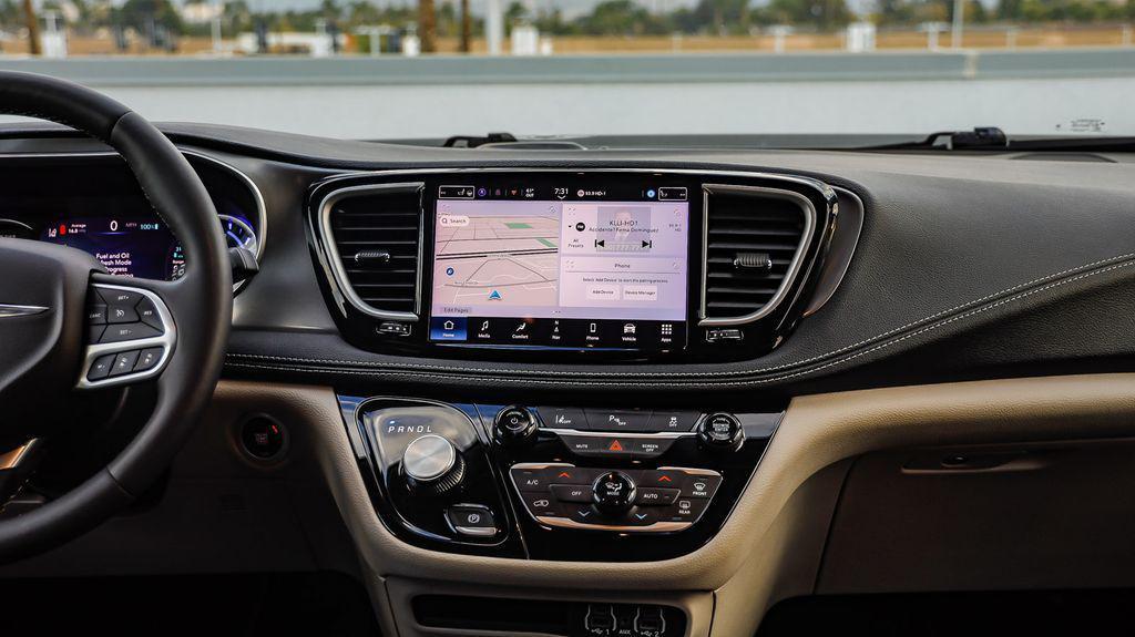 used 2024 Chrysler Pacifica Hybrid car, priced at $24,595