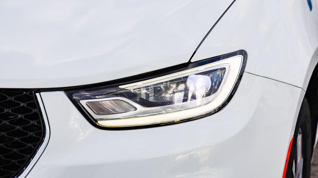 used 2024 Chrysler Pacifica Hybrid car, priced at $24,595