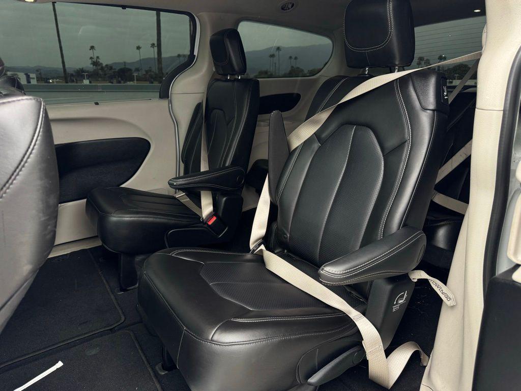 used 2023 Chrysler Pacifica car, priced at $25,888