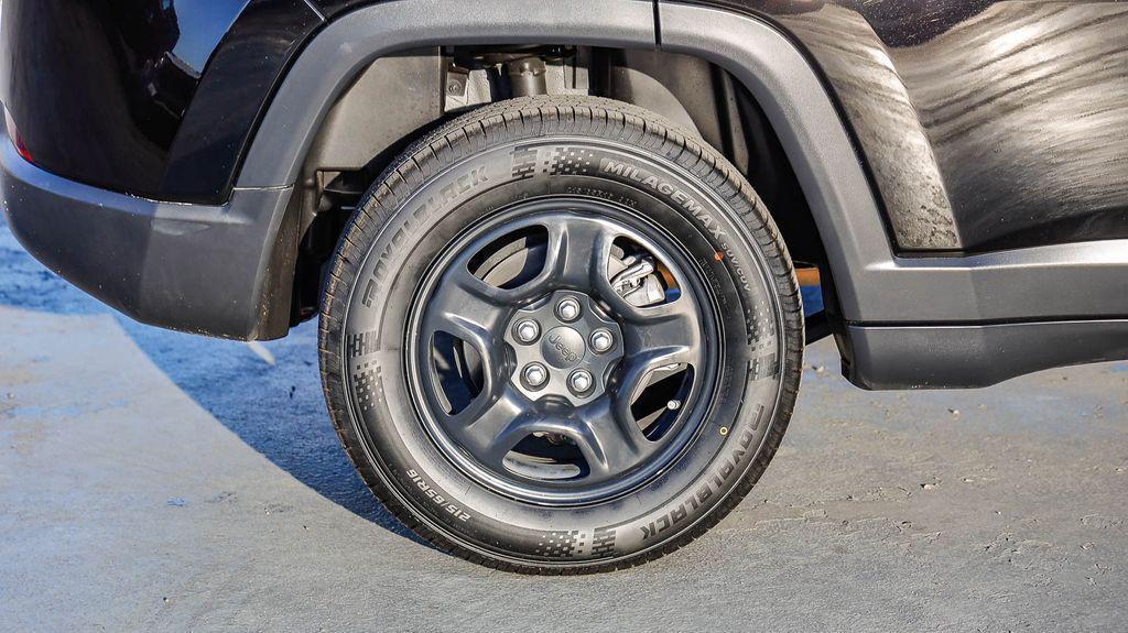 used 2021 Jeep Compass car, priced at $15,595