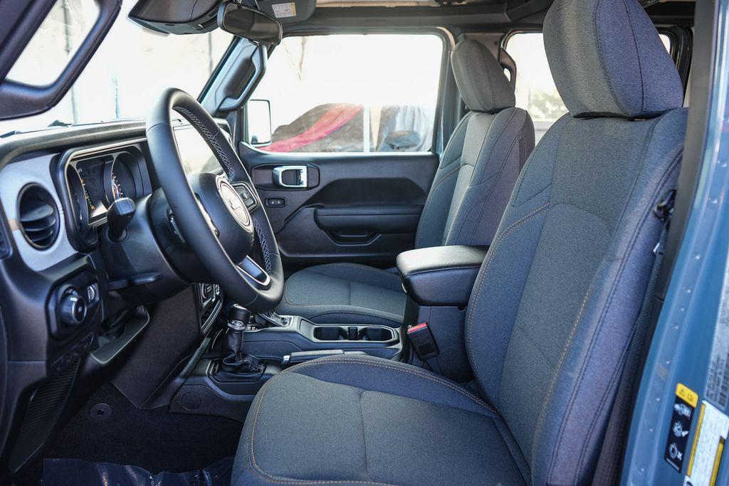 new 2026 Jeep Wrangler car, priced at $36,015