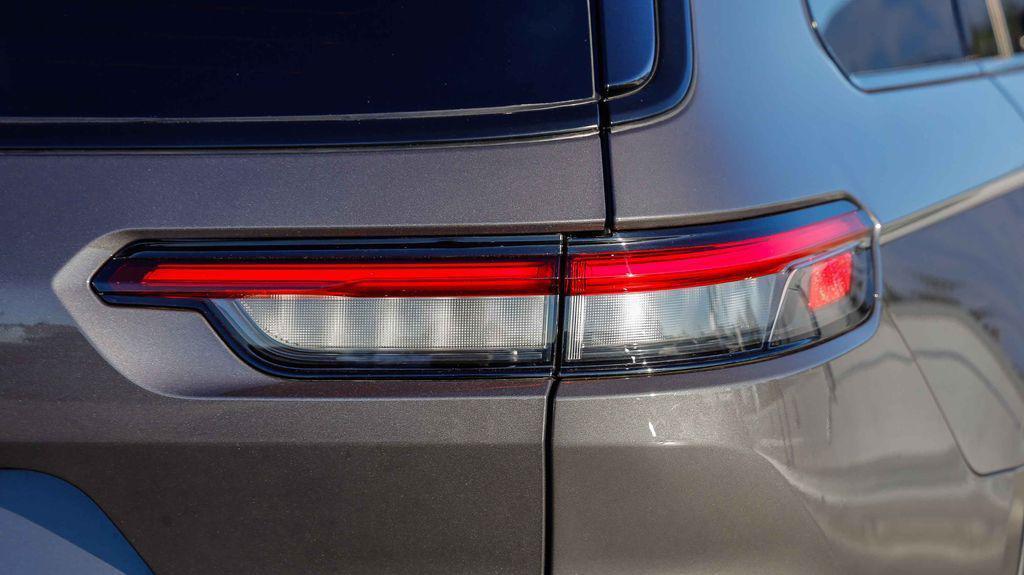 new 2025 Jeep Grand Cherokee L car, priced at $37,594