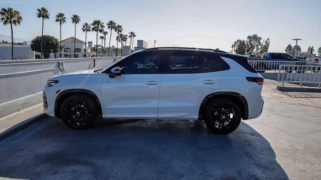 used 2025 Volkswagen Tiguan car, priced at $33,495