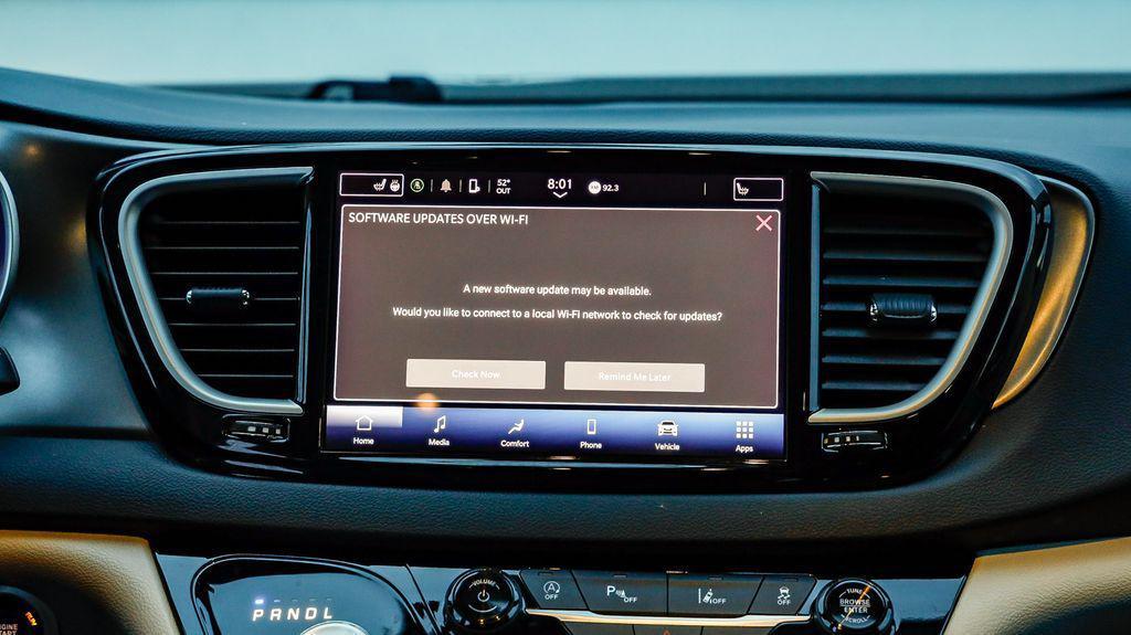 used 2024 Chrysler Pacifica car, priced at $24,374