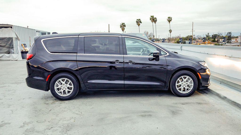 used 2024 Chrysler Pacifica car, priced at $24,374