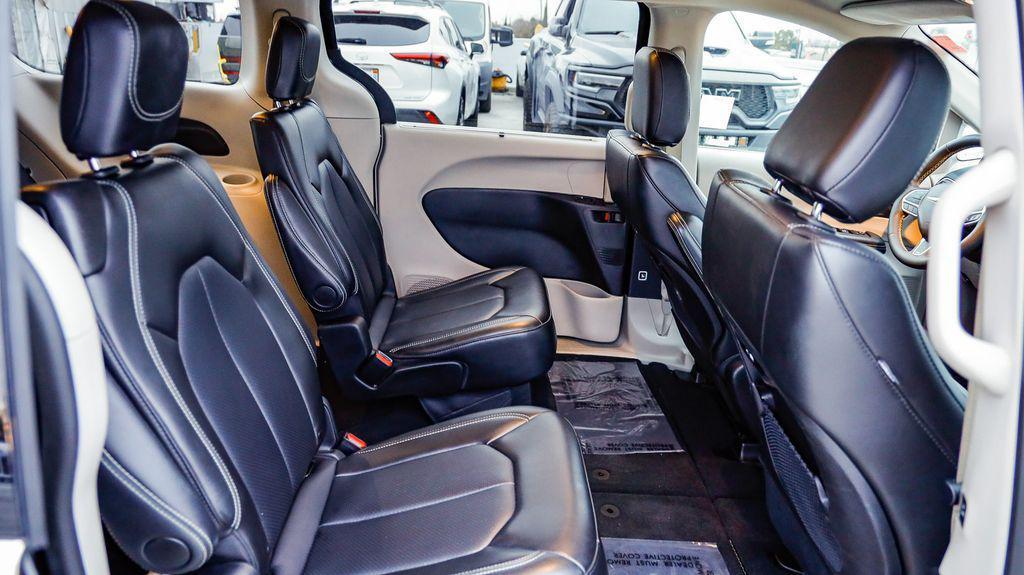 used 2024 Chrysler Pacifica car, priced at $24,374