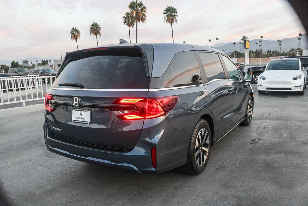 used 2025 Honda Odyssey car, priced at $30,799