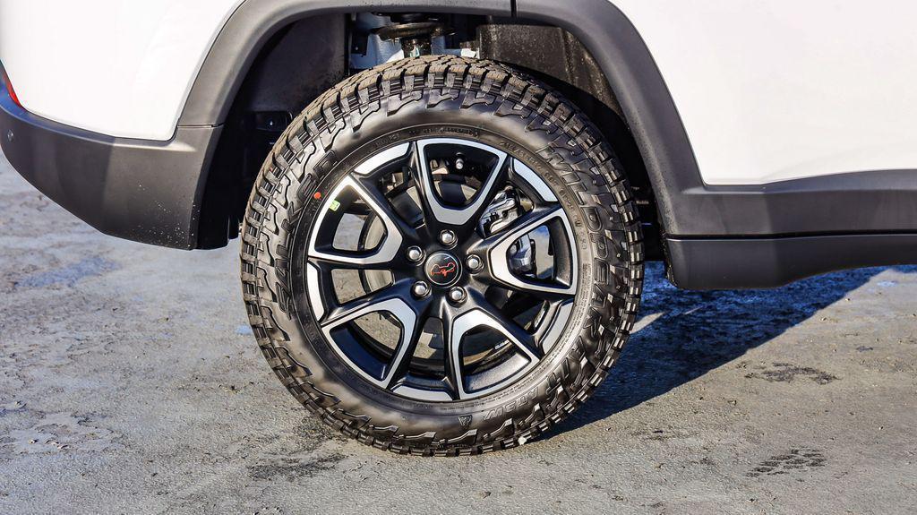 new 2026 Jeep Compass car, priced at $26,482