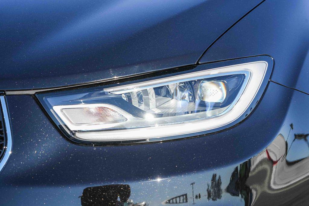 new 2026 Chrysler Pacifica car, priced at $38,979