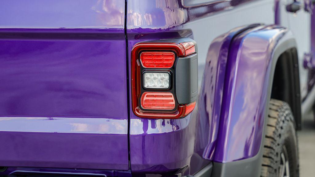 new 2026 Jeep Gladiator car, priced at $53,218