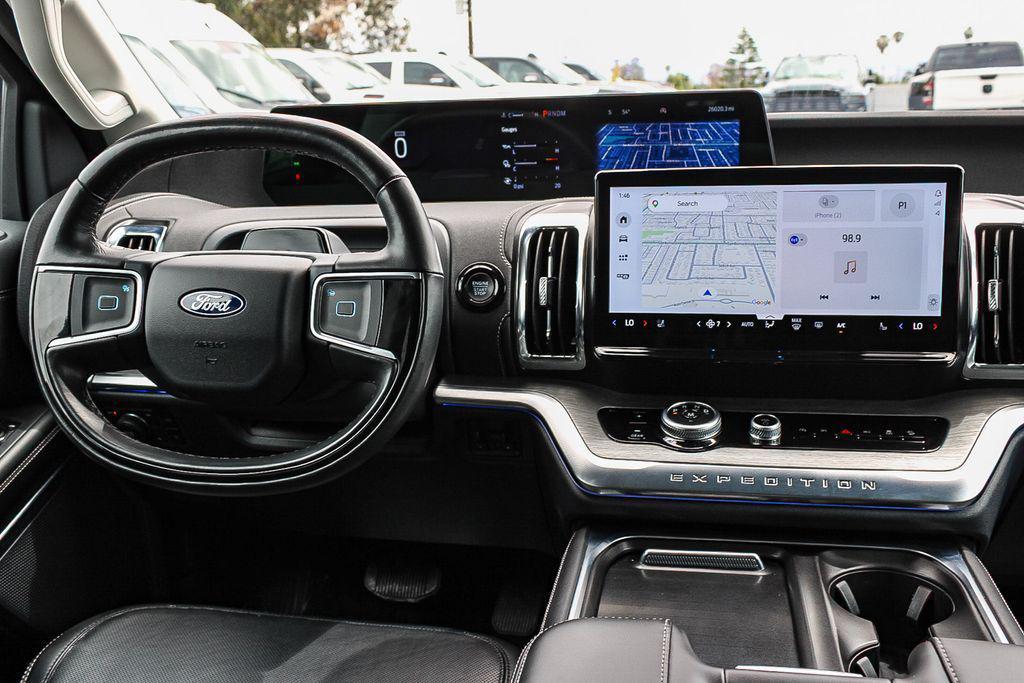 used 2025 Ford Expedition car, priced at $57,195