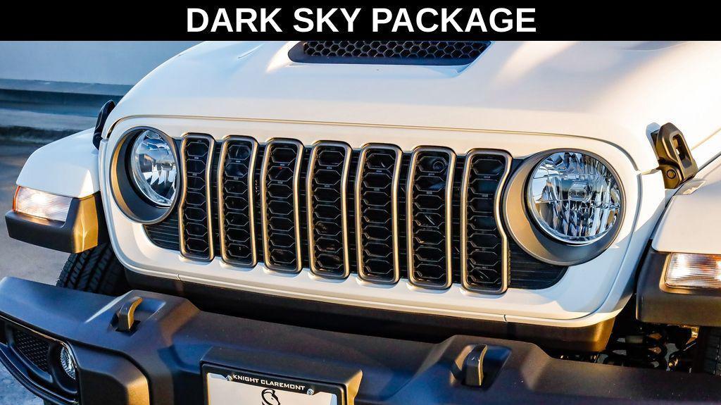 new 2025 Jeep Gladiator car, priced at $35,049