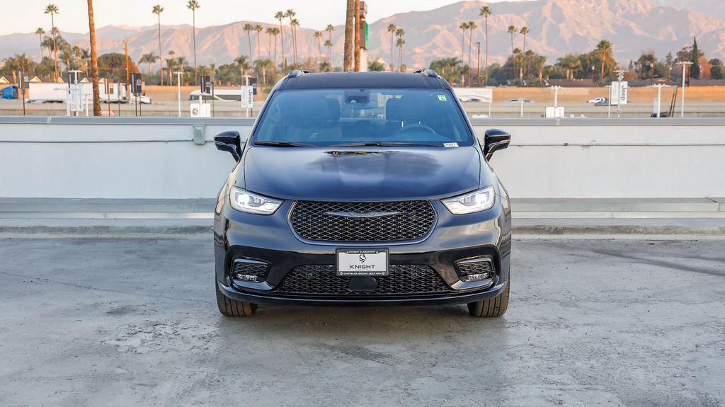 new 2026 Chrysler Pacifica car, priced at $38,244