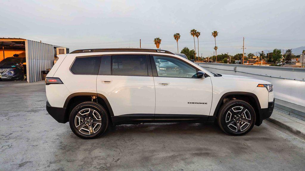 new 2026 Jeep Cherokee car, priced at $37,475