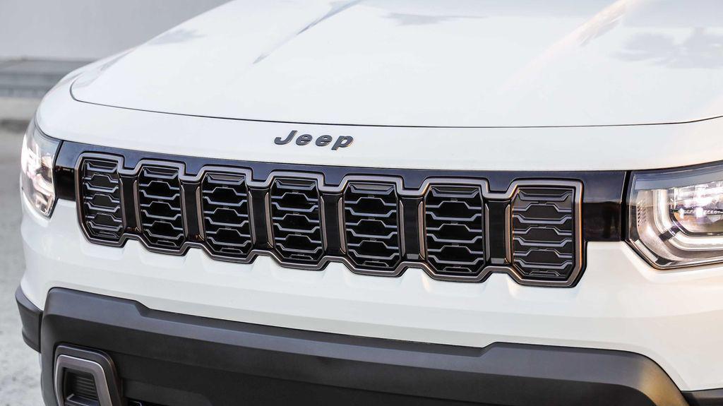 new 2026 Jeep Cherokee car, priced at $37,475
