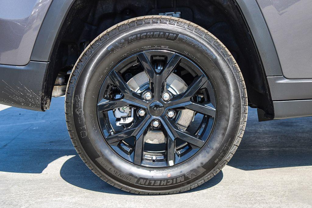 new 2026 Jeep Grand Cherokee car, priced at $35,751