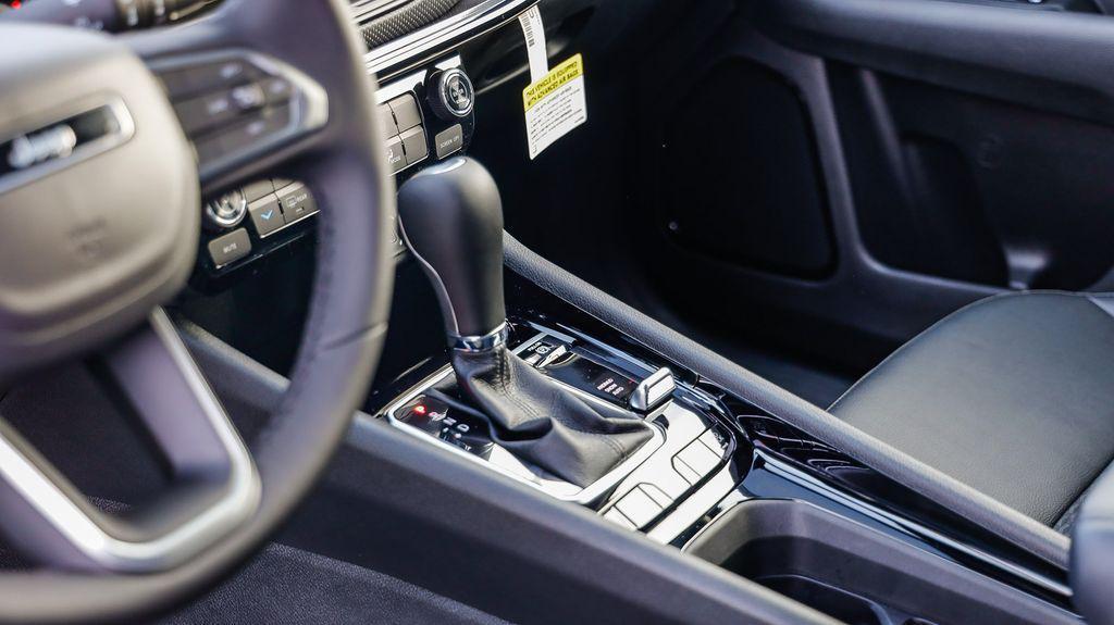 new 2026 Jeep Compass car, priced at $24,546