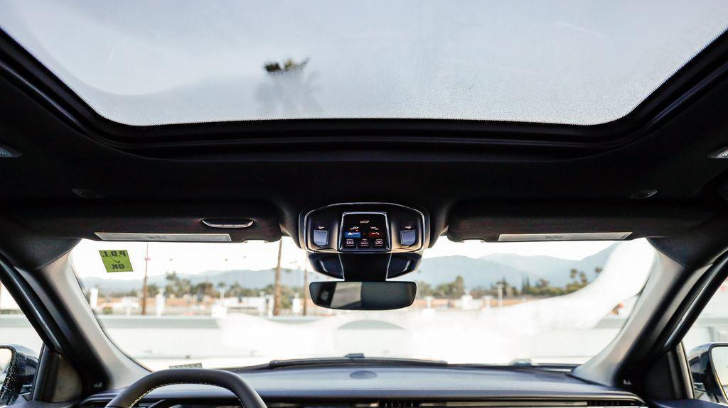 new 2026 Jeep Cherokee car, priced at $34,018