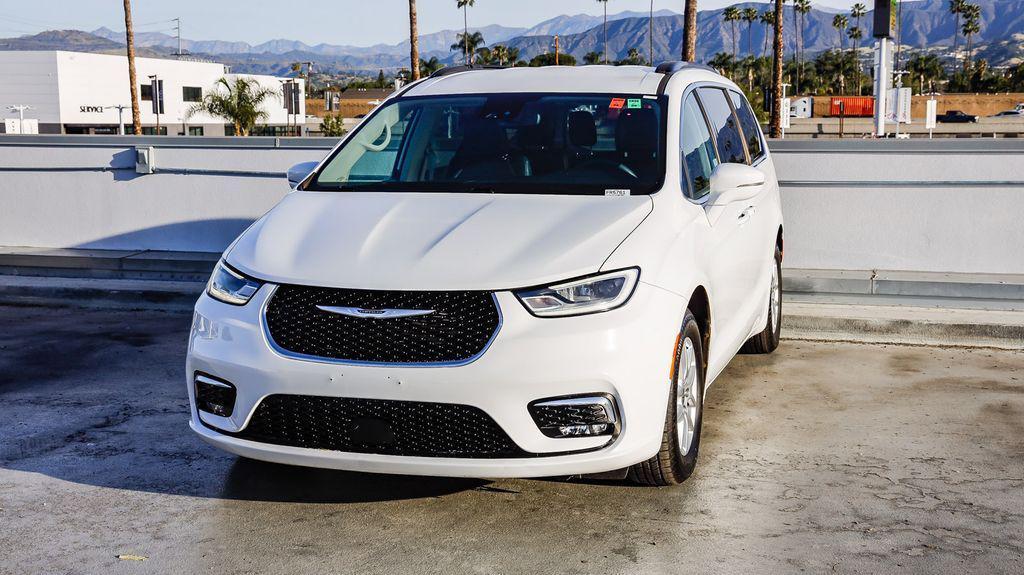 used 2022 Chrysler Pacifica car, priced at $19,904