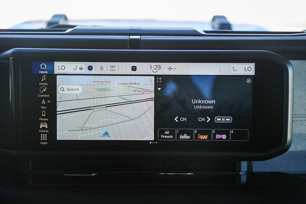 new 2025 Jeep Gladiator car, priced at $39,642