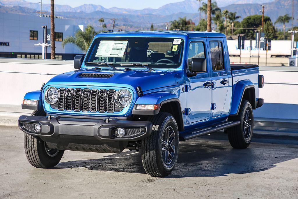 new 2025 Jeep Gladiator car, priced at $38,574