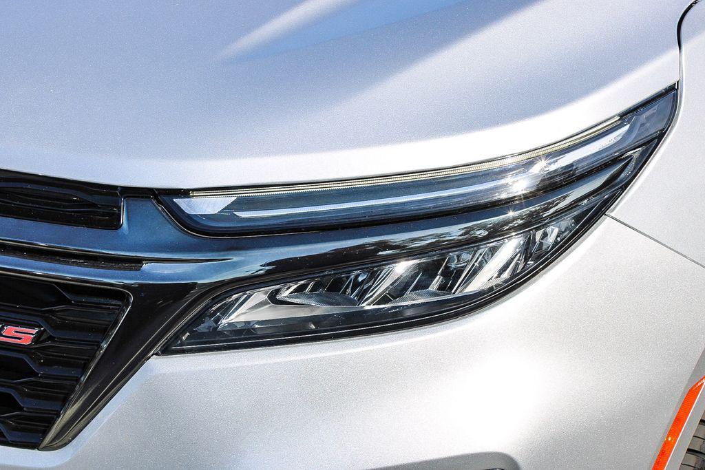 used 2022 Chevrolet Equinox car, priced at $20,488