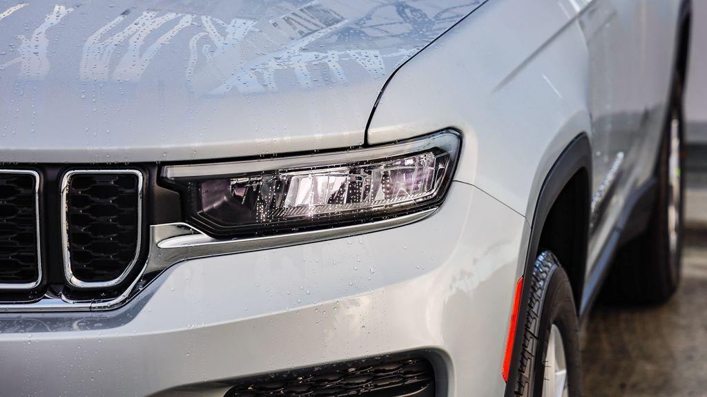 new 2025 Jeep Grand Cherokee car, priced at $30,882