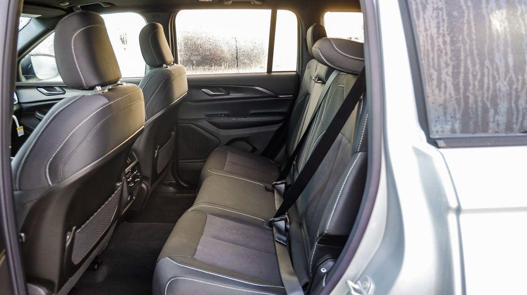 new 2025 Jeep Grand Cherokee car, priced at $30,882