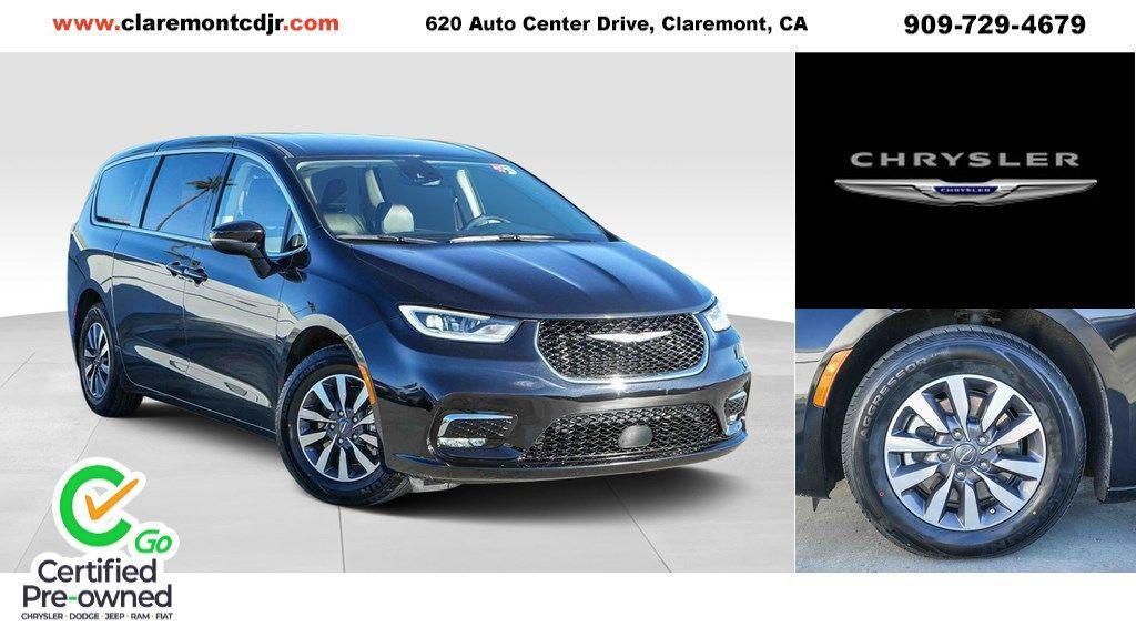 used 2023 Chrysler Pacifica Hybrid car, priced at $23,395