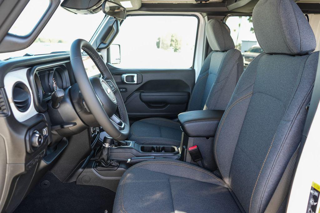 new 2026 Jeep Wrangler car, priced at $39,334