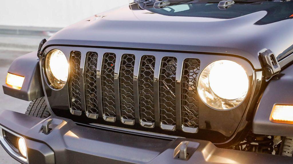 used 2023 Jeep Gladiator car, priced at $27,495