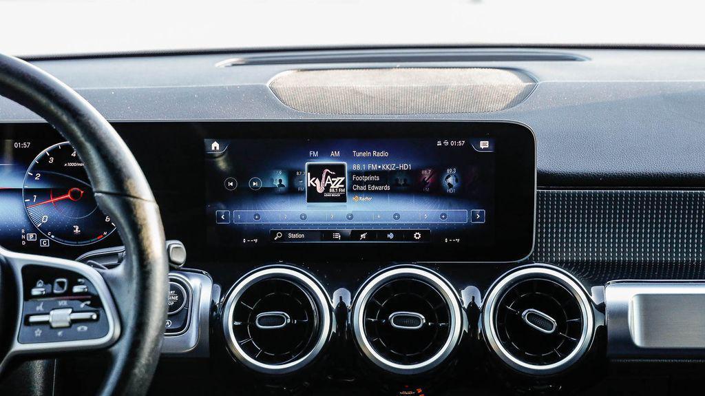 used 2021 Mercedes-Benz GLB 250 car, priced at $21,955