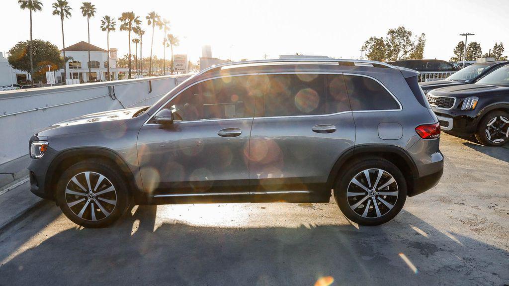 used 2021 Mercedes-Benz GLB 250 car, priced at $21,955