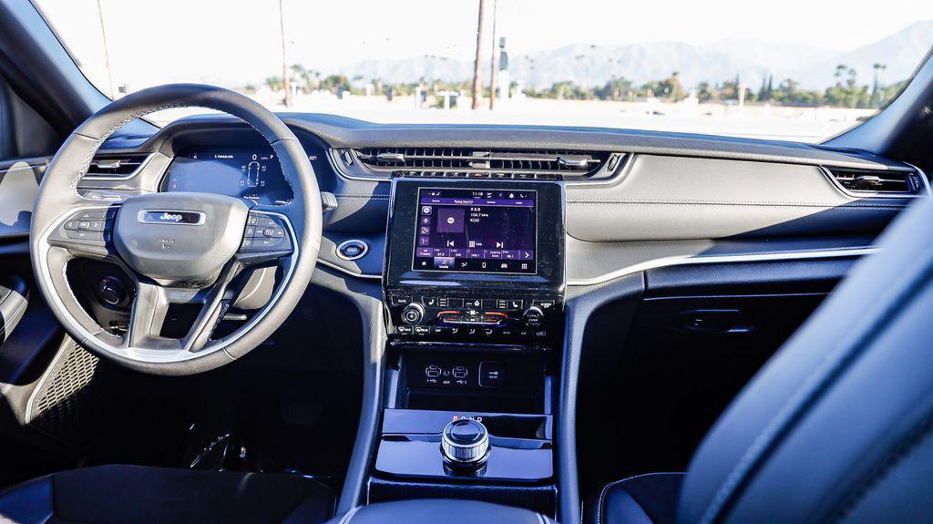 new 2025 Jeep Grand Cherokee L car, priced at $35,114