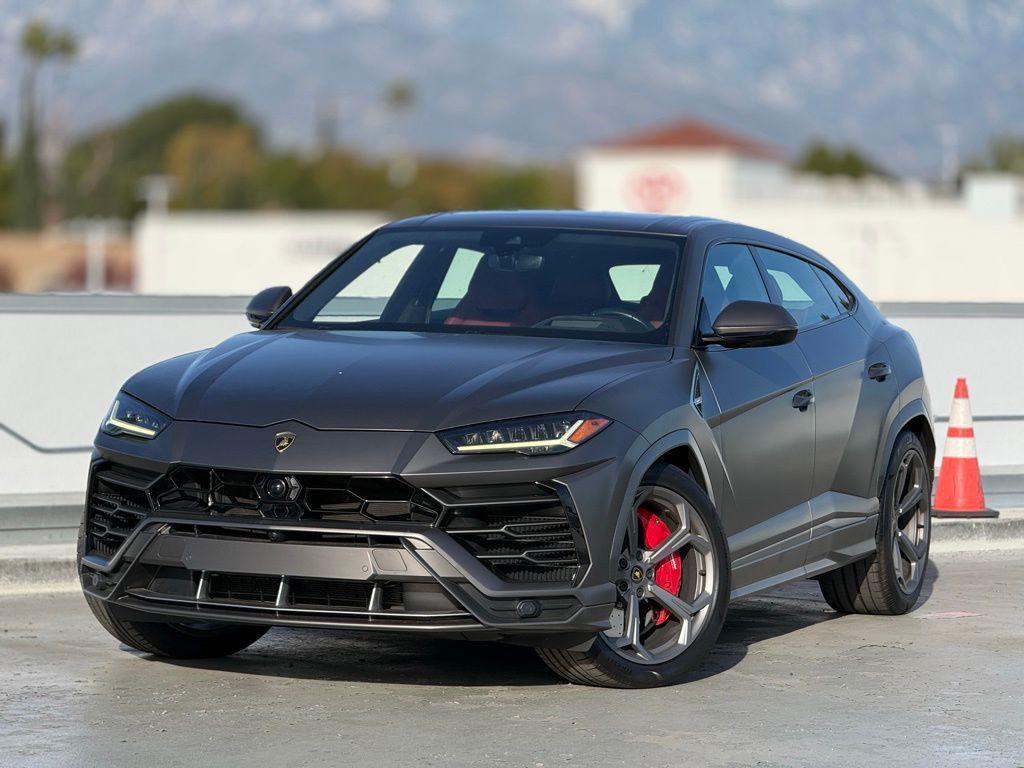 used 2022 Lamborghini Urus car, priced at $214,995