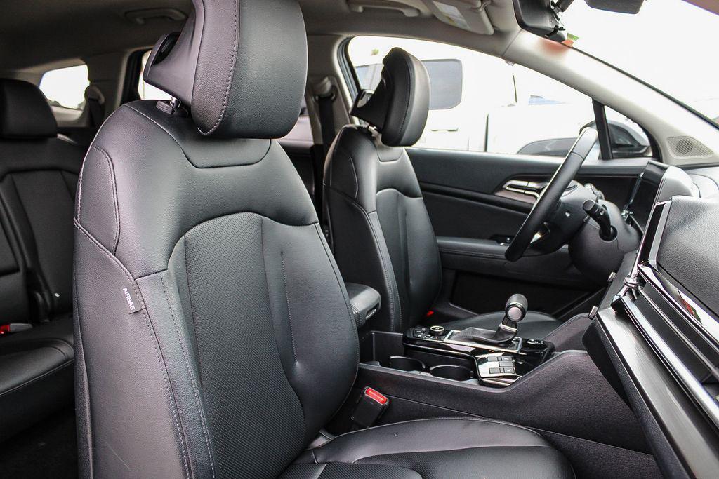 used 2025 Kia Sportage car, priced at $26,295