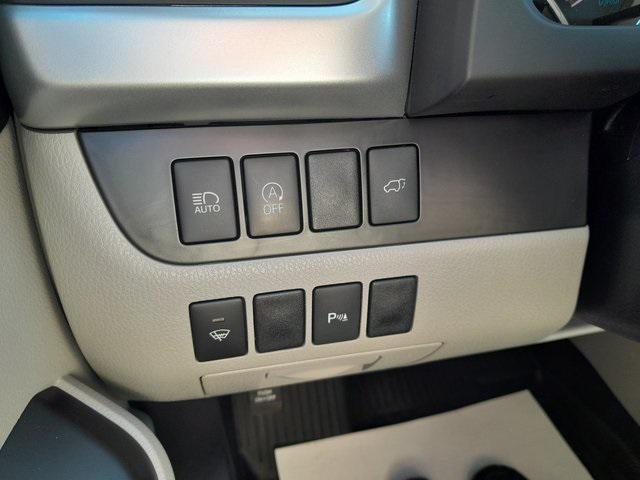 used 2019 Toyota Highlander car, priced at $26,597