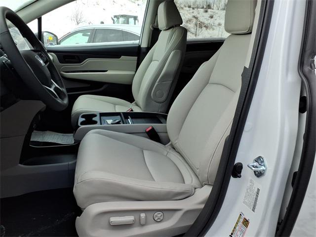 new 2026 Honda Odyssey car, priced at $43,920