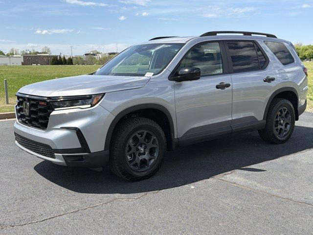 used 2025 Honda Pilot car, priced at $46,766