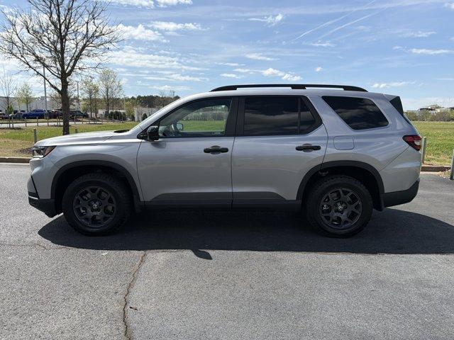 used 2025 Honda Pilot car, priced at $46,766