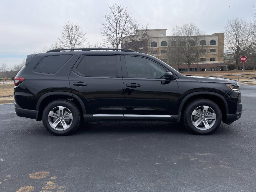 new 2026 Honda Pilot car, priced at $48,090