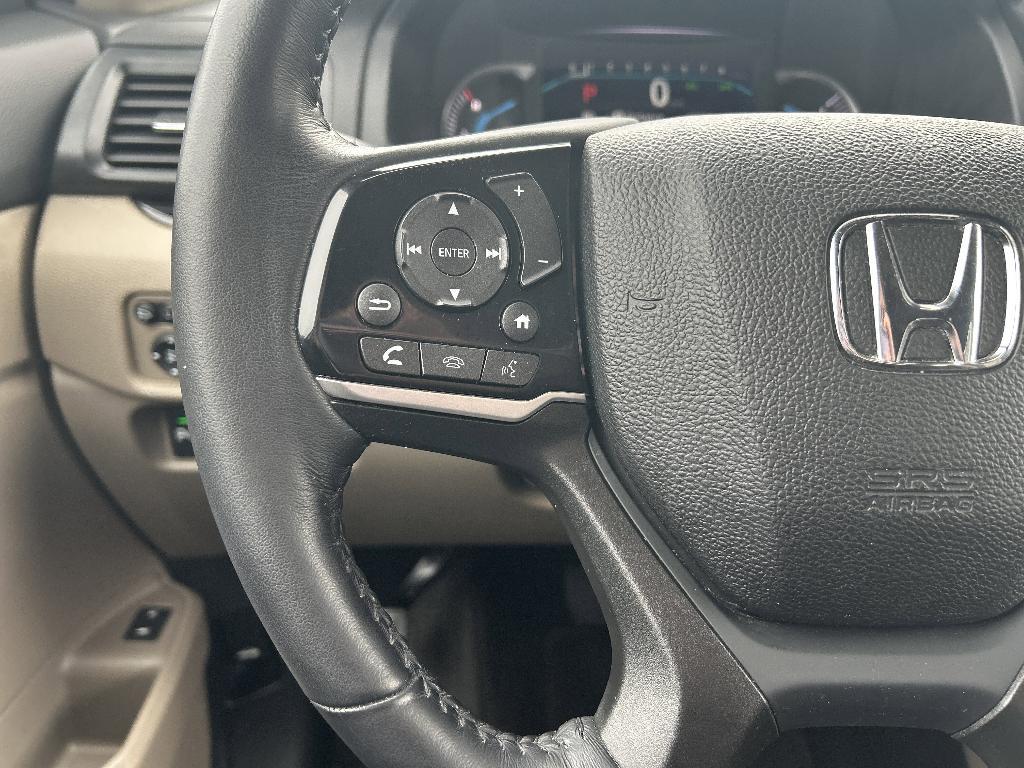 used 2022 Honda Pilot car, priced at $33,900