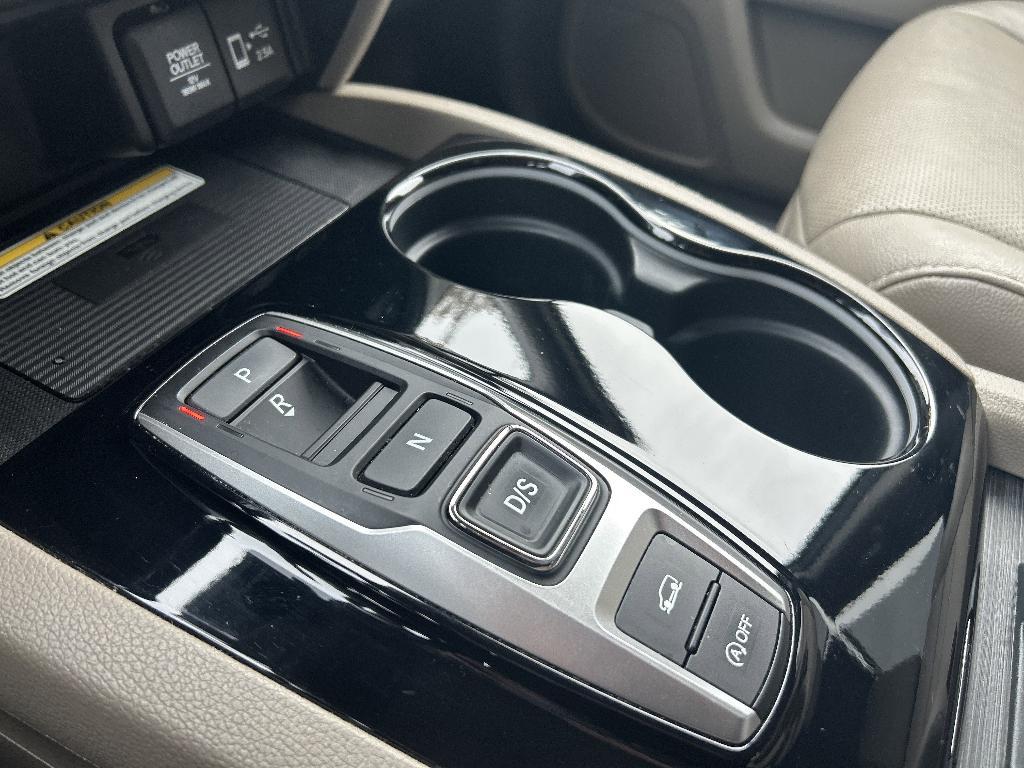 used 2022 Honda Pilot car, priced at $33,900