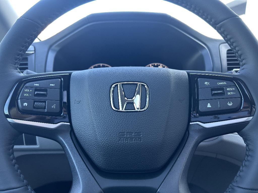 new 2026 Honda Odyssey car, priced at $41,721